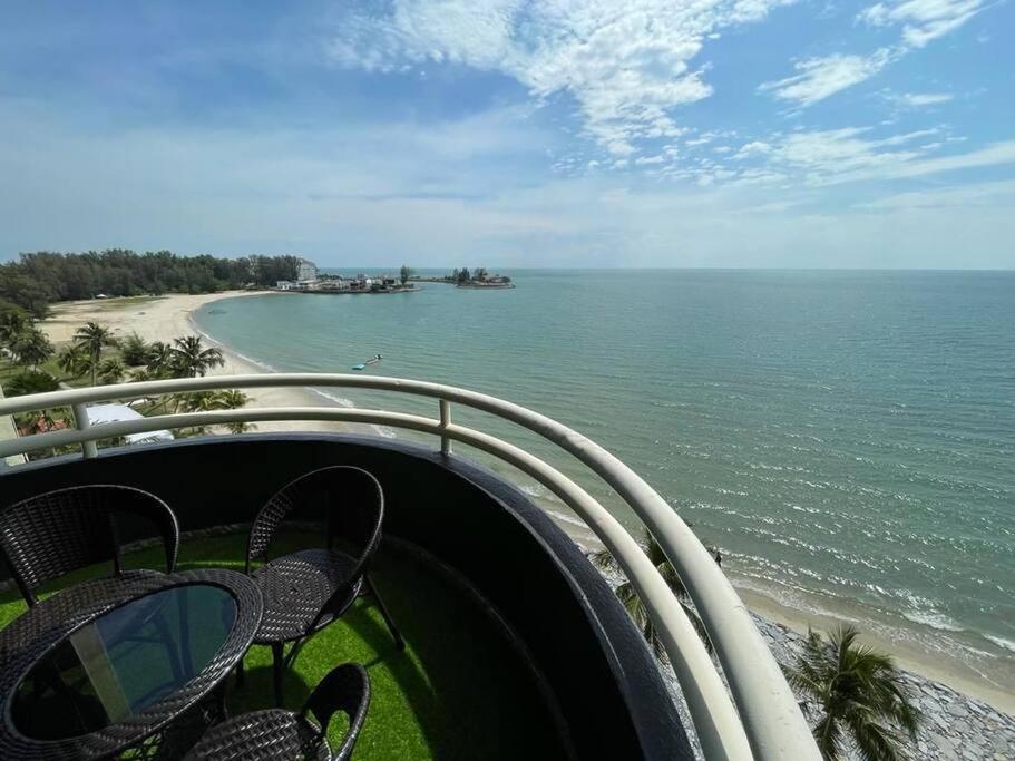 Ferienwohnung The Arena Tanjung Tuan Port Dickson Exterior foto